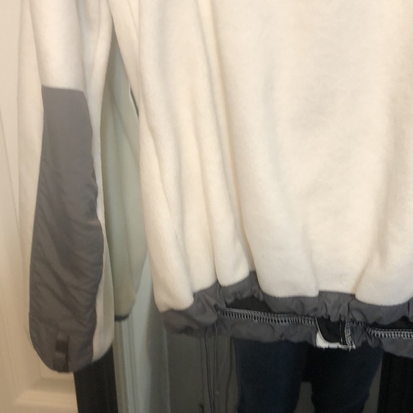 The North Face size small white & grey fleece zip jacket three pockets - Picture 7 of 11